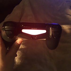 PS4 controller